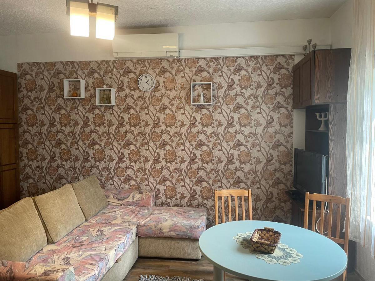Frendlen Metsa Apartment Pärnu Buitenkant foto